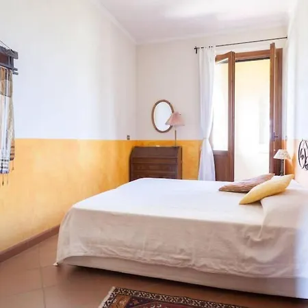 Con Piscina 14 Posti Letto Περούτζια