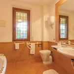 Con Piscina 14 Posti Letto