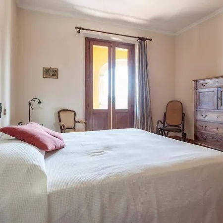 Con Piscina 14 Posti Letto