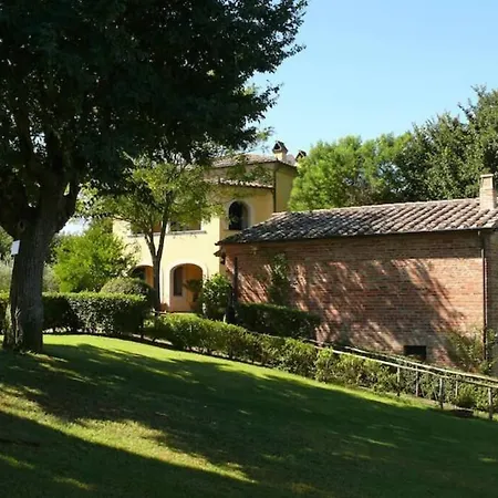 Con Piscina 14 Posti Letto Сasa de vacaciones