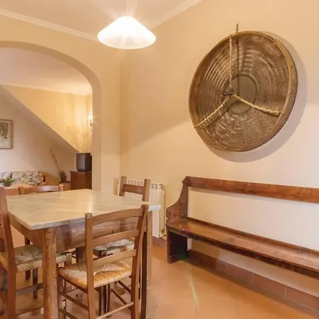 Con Piscina 14 Posti Letto Сasa de vacaciones