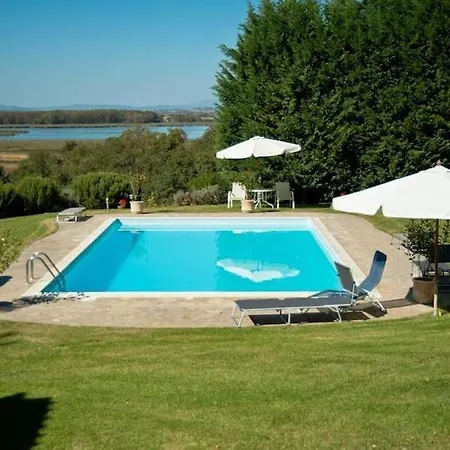 Con Piscina 14 Posti Letto * Perugia
