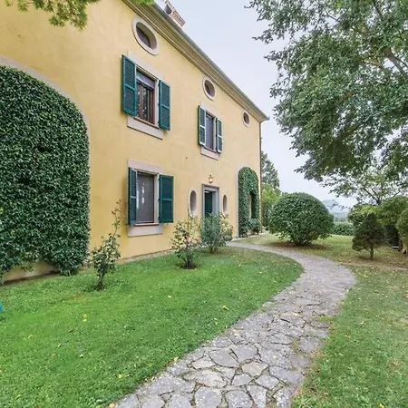 Con Piscina 14 Posti Letto Perugia